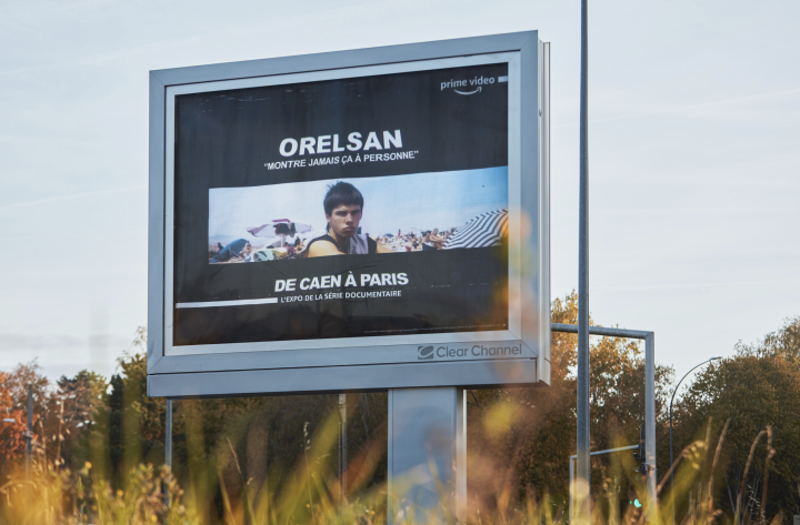 Campagne d&rsquo;affichage – « Orelsan : montre jamais ça à personne »