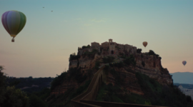 Subito et Herezie collaborent pour Borgo : une campagne imaginative et pittoresque