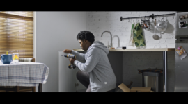Film : Pour être fier de vos travaux, Brico Dépôt vous montre la voix.