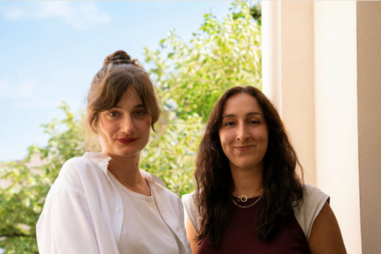 Belle X Packshotmag – Arrivée de Cécile et Jeanne