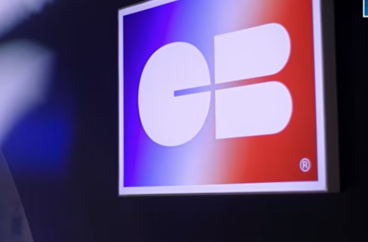 UNE EXPÉRIENCE RETAIL GRANDEUR NATURE POUR CARTES BANCAIRES