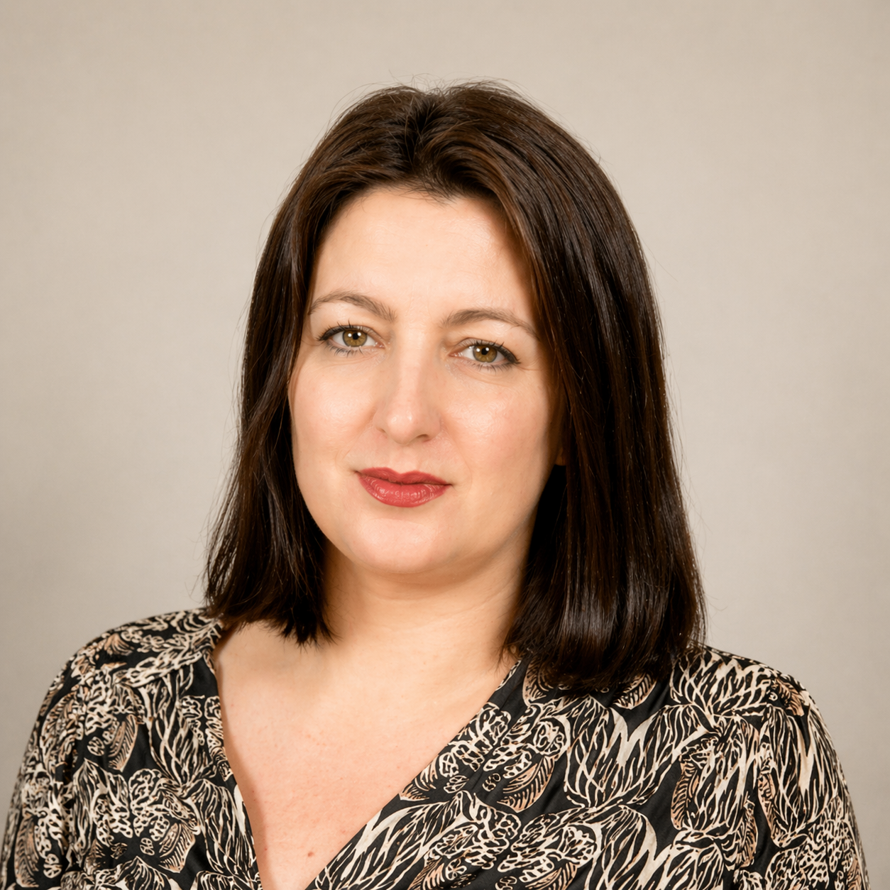 ROMY BETHUNE