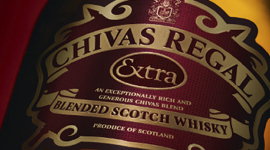 CHIVAS s’affiche avec Curiosity is Beautiful Chez Nicolas