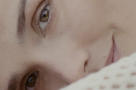 Olyn x Clarins / Campagne – Camille Lou