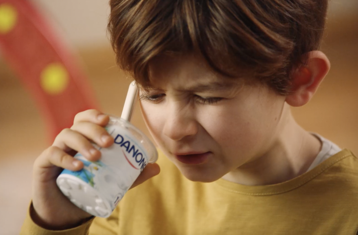 Les enfants parlent aux parents