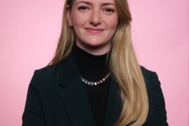 Le Figaro a interviewé Chloé Chaniot, DGA de 87seconds, sur le phénomène du « slop »