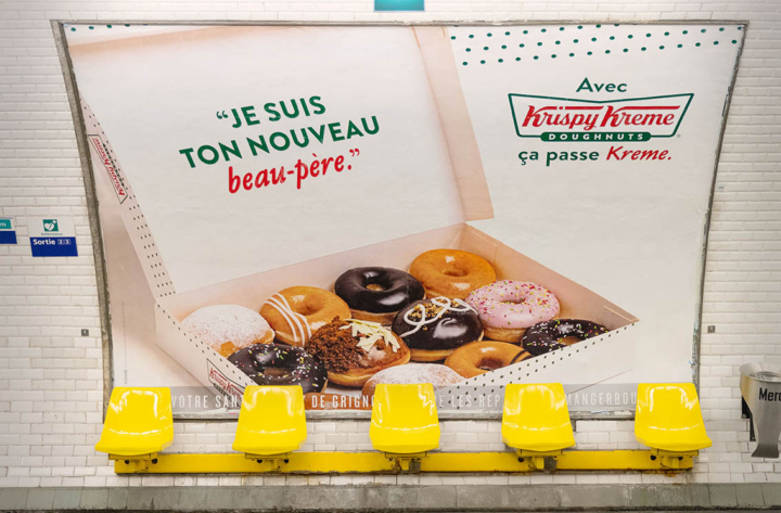 Campagne OOH-DOOH & Social média- Avec Krispy Kreme, ça passe Kreme