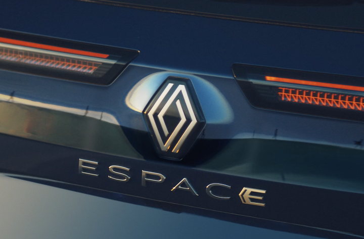 LE VRAI LUXE SERA TOUJOURS L’ESPACE