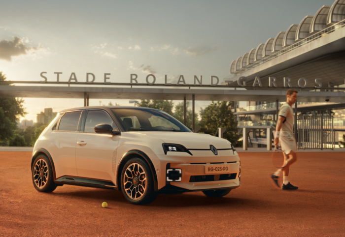 Renault 5 répond à l’appel de Roland-Garros