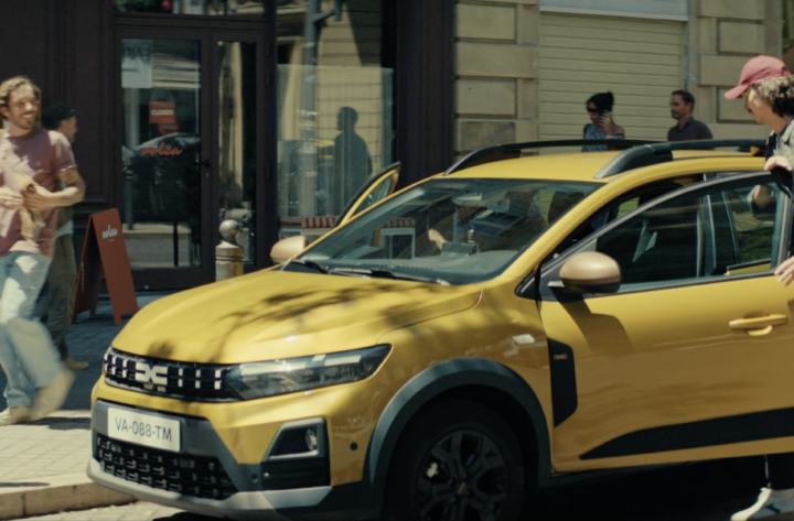 Nouvelle Dacia Sandero : une nouvelle campagne qui célèbre 3 millions de conducteurs conquis