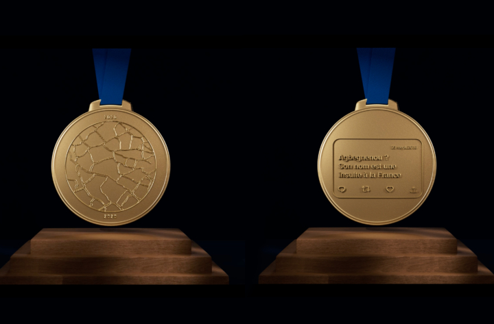 Le Revers De La Médaille