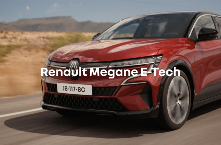 Megane E-Tech 100% électrique la route, en électrique