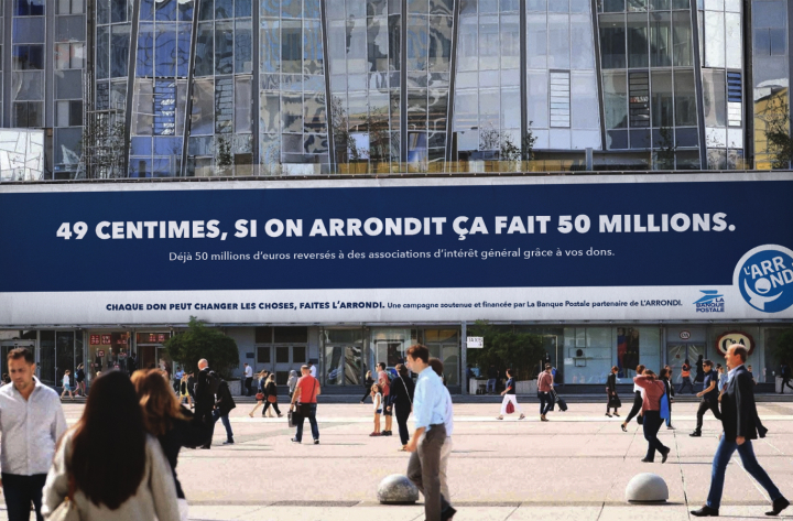 Campagne d&rsquo;affichage-49 CENTIMES, SI ON ARRONDIT ÇA FAIT 50 MILLIONS.