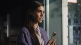 Orange x Apple « Voyez la vie en grand avec le nouvel iPhone 15 Pro Max et la reprise Orange »