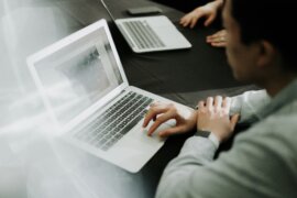 Internet mort, désinformation, guerre cognitive : que faire ?