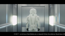 Campagne TV Accu Chek Mobile – Un grand pas pour les diabétiques