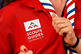 Nouvelle identité pour les Scouts et Guides de France ! (par Tomate & Risson, filiale corporate de PULP)