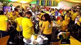 ACCOMPAGNER SONY, PARTENAIRE OFFICIEL DE LA FIFA, LORS DE LA COUPE DU MONDE DE FOOTBALL AU BRESIL EN 2014