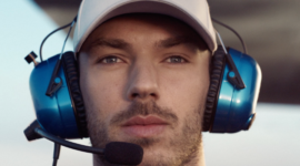 Pour limiter les risques d’accidents mortels des jeunes sur la route, Renault lance safety cAr, une voiture bridée à 110km/h pour les jeunes conducteurs