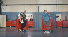 L’AGENCE TRACTION (GROUPE BETC) DÉMONTE, AVEC BRUCE JOUANNY ET LE TONE, UN UTILITAIRE CITROËN