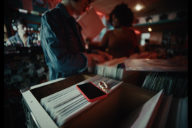 DANS TA PUB X STEVE- Happn et Steve invitent les célibataires à se reconnecter à la vraie vie